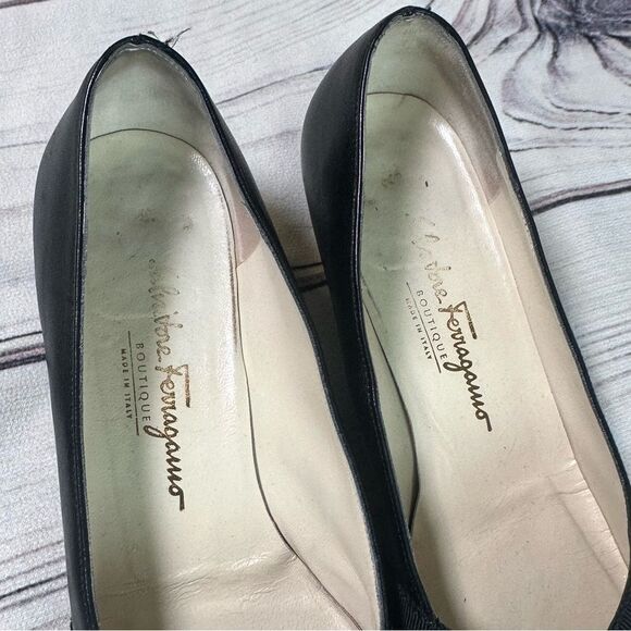 Vtg Salvatore Ferragamo Boutique Classic Block Heels Pumps US 8 AA Career Office - Picture 6 of 9